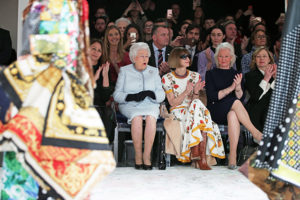 fashion week The Queen of England Anna Wintour Front row of Richard Quinn